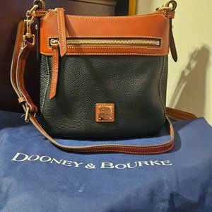 Dooney & Bourke Pebble Grain Crossbody 25